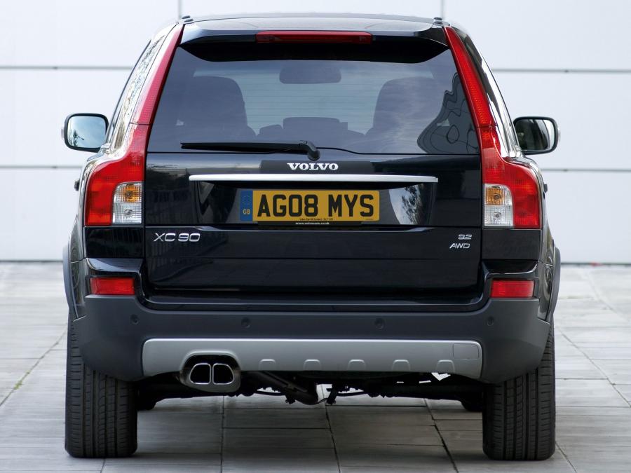  Volvo XC90 2007 года  (UK) (фото 6 из 17)